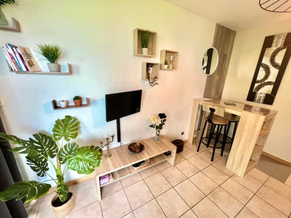 ג'רארדמר Joli Studio Cosy, Vue Magnifique Et Terrasse Privee מראה חיצוני תמונה
